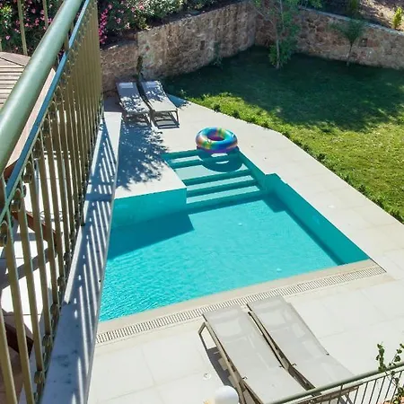 Eleftheria, - Spacious Luxury With Pool And Stunning Views ヴィラ Lakíthra