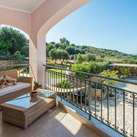 Eleftheria, - Spacious Luxury With Pool And Stunning Views Lakíthra