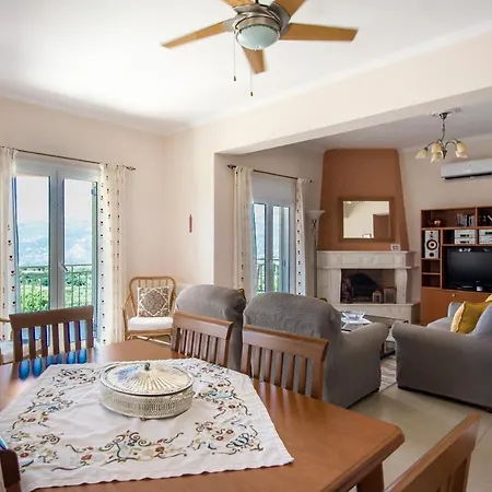 Vilă Eleftheria, - Spacious Luxury With Pool And Stunning Views Lakíthra