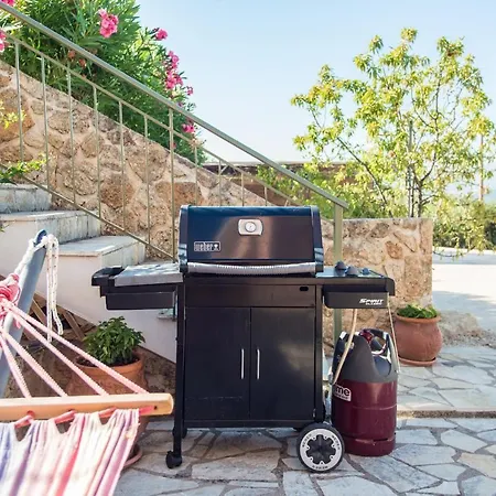 Eleftheria, - Spacious Luxury With Pool And Stunning Views Vilă